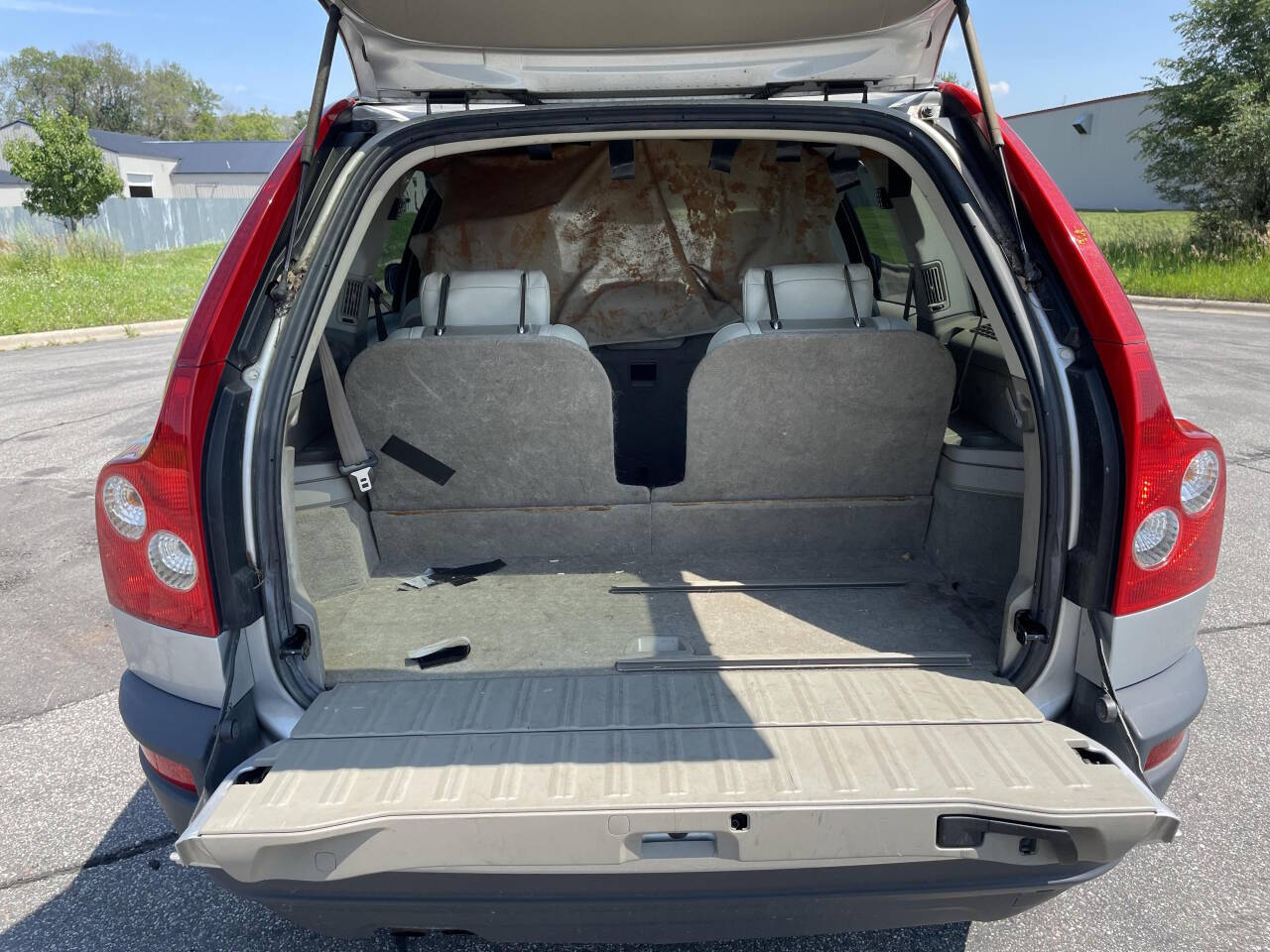 2005 Volvo XC90 for sale at Twin Cities Auctions in Elk River, MN