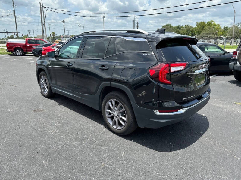 2023 GMC Terrain SLT