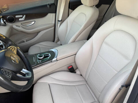 2018 Mercedes-Benz GLC GLC 300 4MATIC