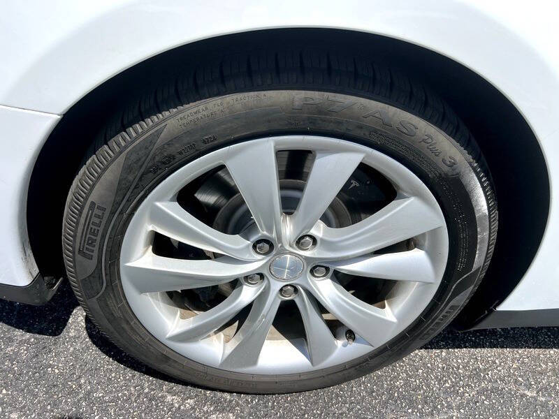2015 Tesla Model S 85