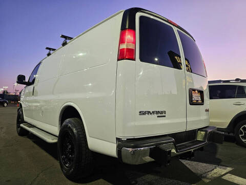 2015 GMC Savana 2500