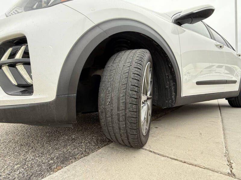 2022 Kia Niro Touring Special Edition