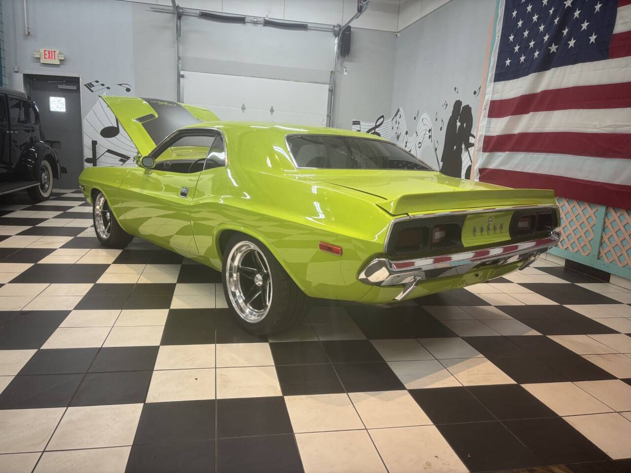 1972 Dodge Challenger 12