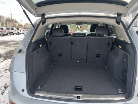 2011 Audi Q5 3.2 quattro Premium Plus