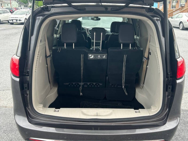 2017 Chrysler Pacifica Touring Plus
