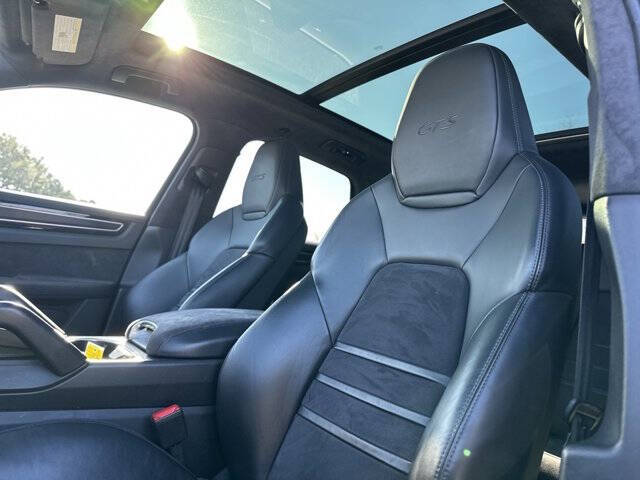 2022 Porsche Cayenne GTS