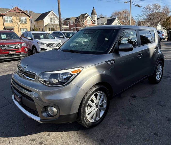 2017 Kia Soul +