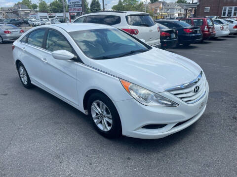 2013 Hyundai Sonata for sale at Auto Outlet of Trenton in Trenton NJ