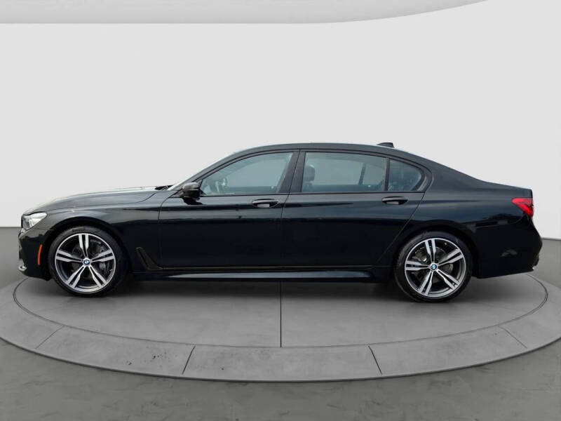 2019 BMW 7 Series 740i