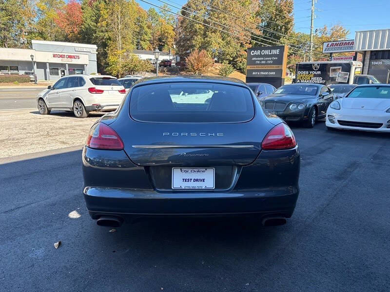 2011 Porsche Panamera 4