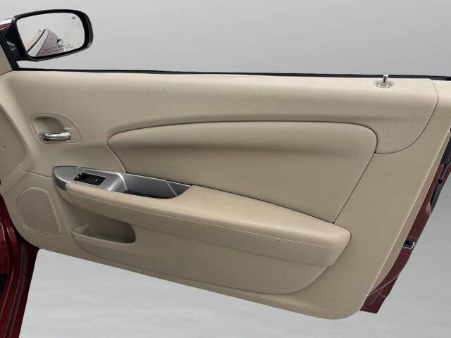 2011 Chrysler 200 Limited