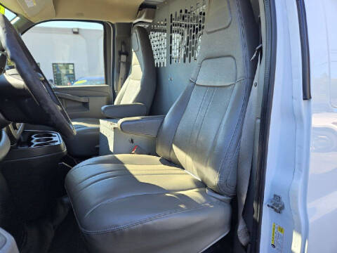 2017 Chevrolet Express 2500