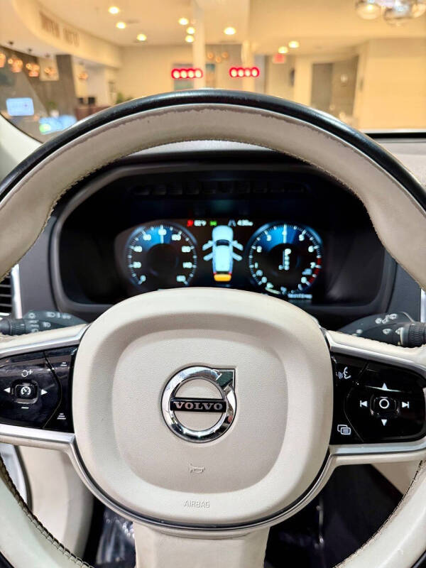 2018 Volvo XC90 T5 Momentum 7-Passenger