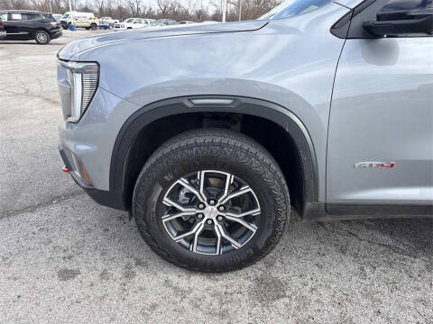 2024 GMC Acadia AT4