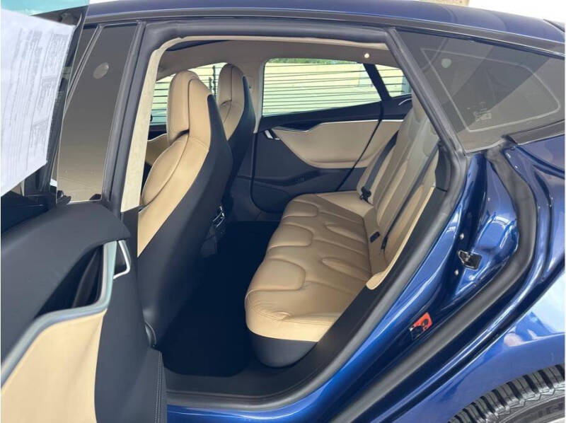 2017 Tesla Model S 90D
