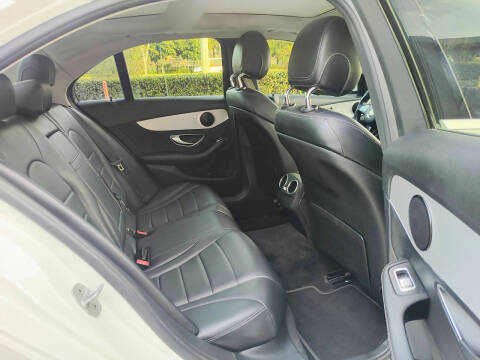 2016 Mercedes-Benz C-Class