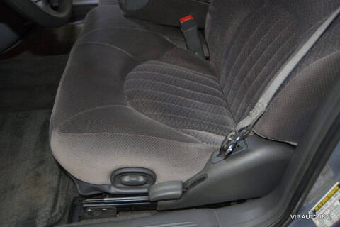 2005 Pontiac Bonneville SE