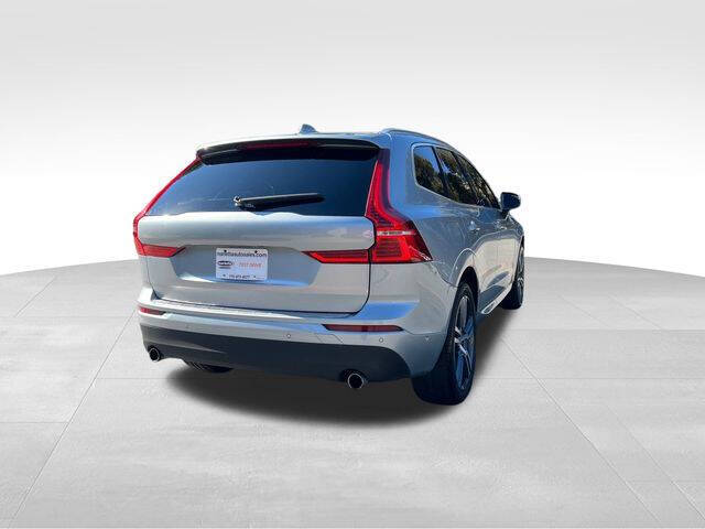 2018 Volvo XC60 T5 Momentum