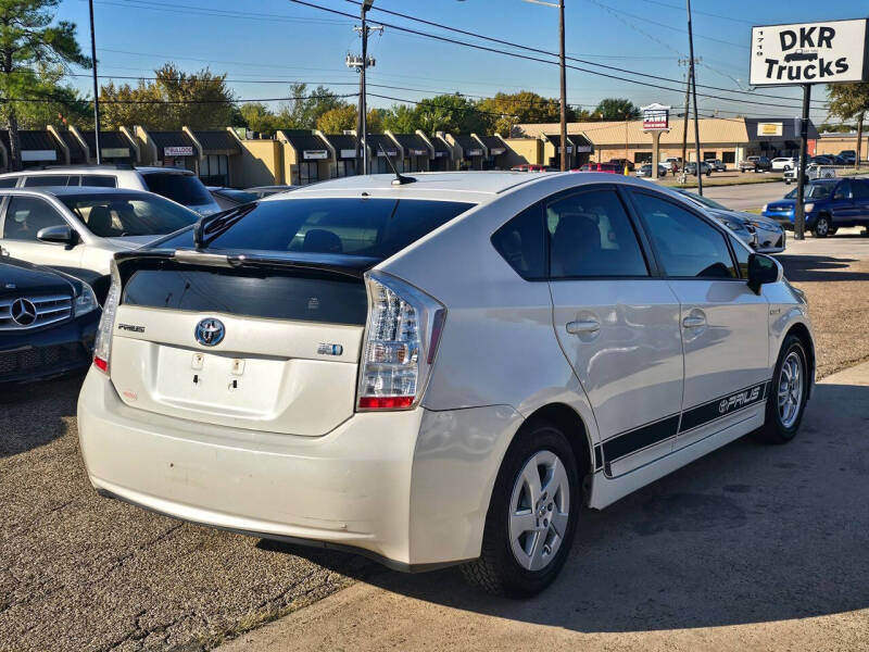 2010 Toyota Prius III