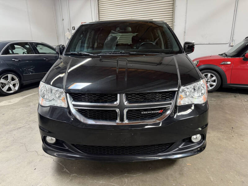 2019 Dodge Grand Caravan SXT 35th Anniversary Edition