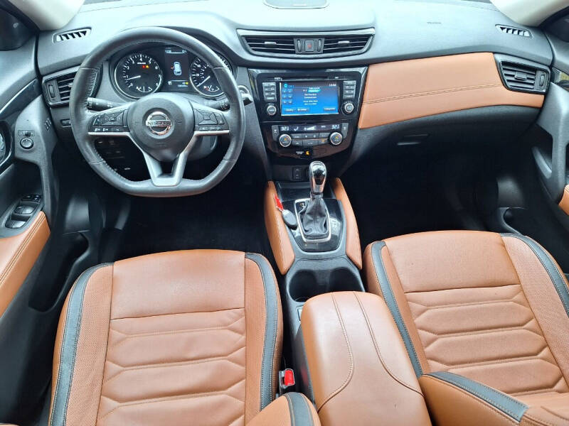 2017 Nissan Rogue SL