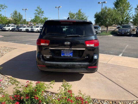 2015 Kia Sedona LX