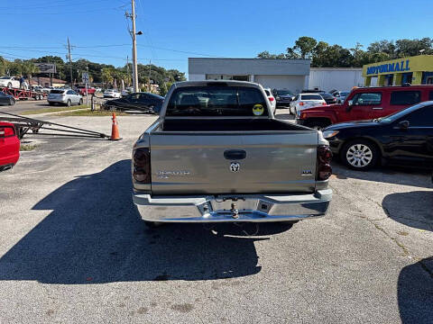 2006 Dodge Dakota SLT
