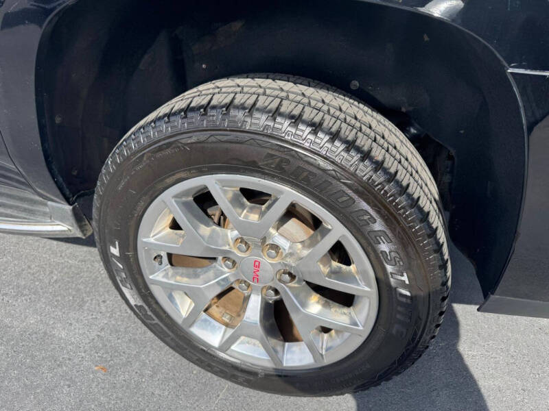 2017 GMC Yukon XL SLT