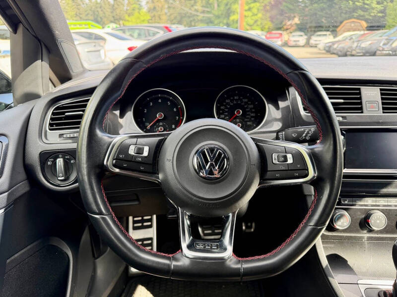 2015 Volkswagen Golf GTI S