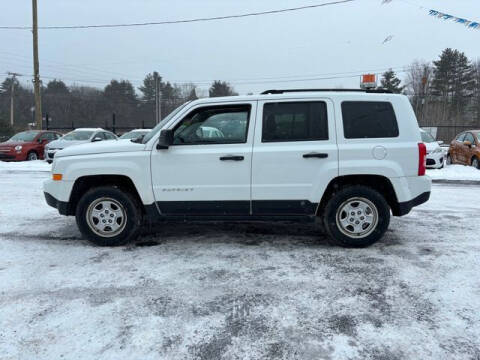 2014 Jeep Patriot for sale at Upstate Auto Sales Inc. in Pittstown NY