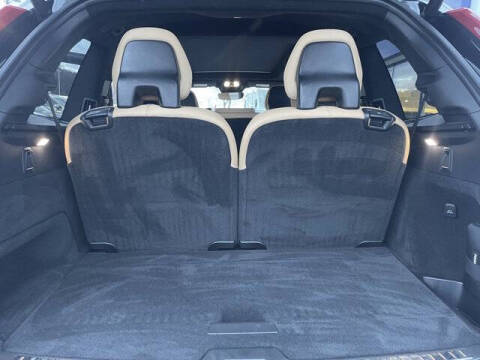 2023 Volvo XC90 Recharge T8 Ultimate Bright Theme 7P