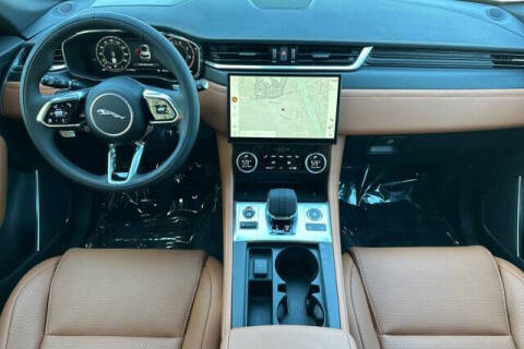 2026 Jaguar F-PACE P250 R-Dynamic S