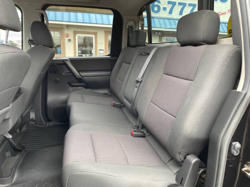 2009 Nissan Titan SE