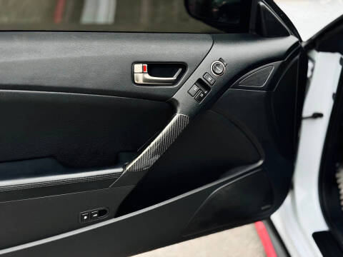 2014 Hyundai Genesis Coupe 3.8 Ultimate
