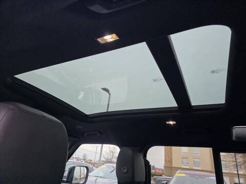 2023 Land Rover Defender 110 X-Dynamic SE