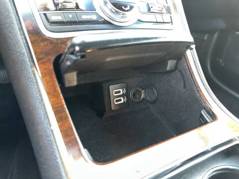 2017 Lincoln Continental Select