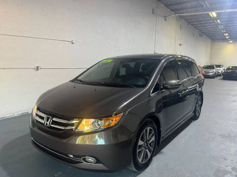 2014 Honda Odyssey for sale at Lamberti Auto Collection in Plantation FL