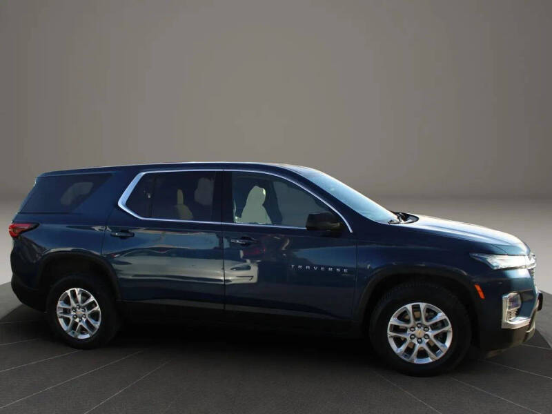 2022 Chevrolet Traverse LS