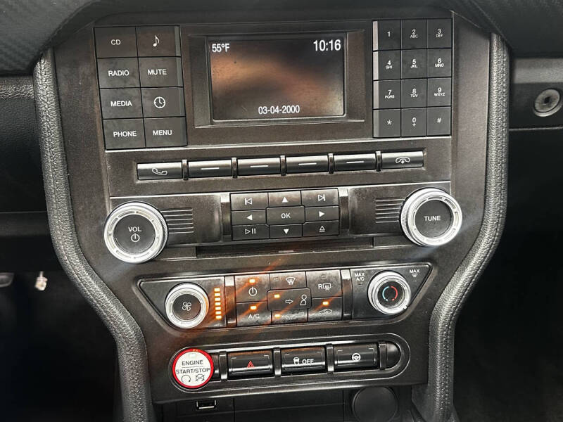 2016 Ford Mustang V6