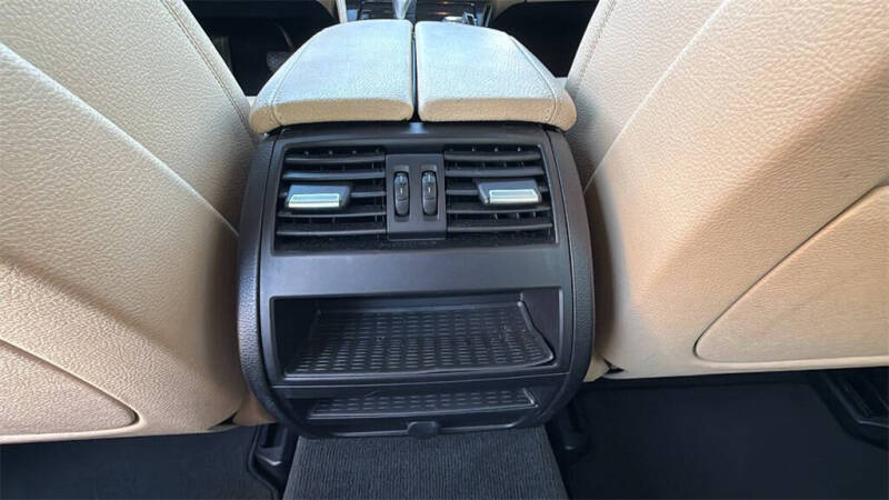 2016 BMW 5 Series 528i