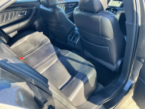 2017 Ford Taurus Limited