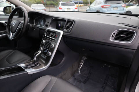 2015 Volvo V60 T5 Drive-E Premier