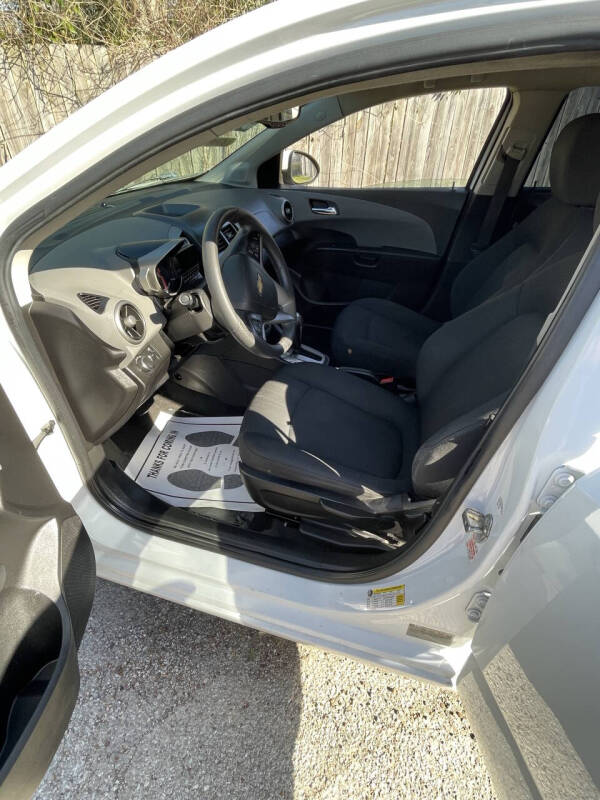 2016 Chevrolet Sonic LT Auto