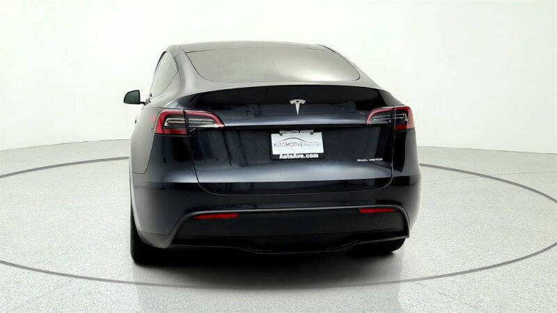 2024 Tesla Model Y Long Range