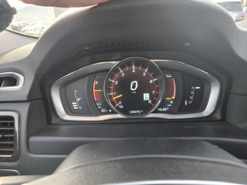 2015 Volvo XC70 T6 Platinum