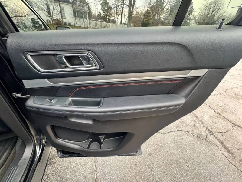 2016 Ford Explorer Sport