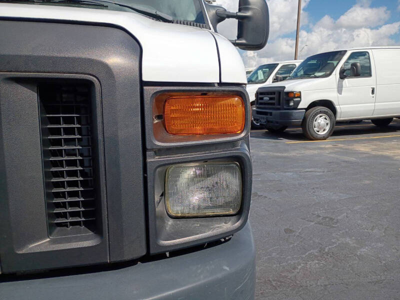 2011 Ford E-Series E-150