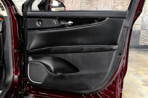 2021 Lincoln Nautilus Reserve