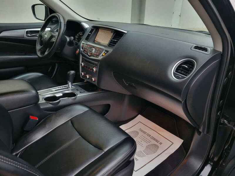 2019 Nissan Pathfinder SL