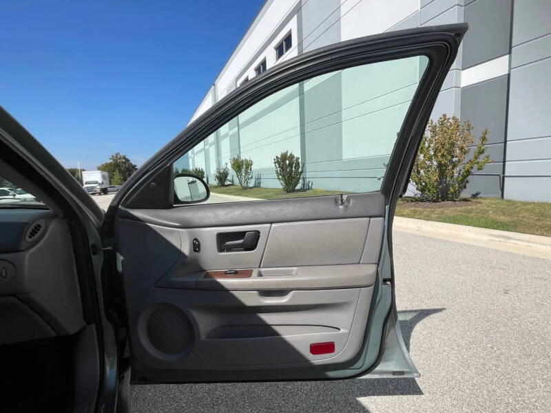 2006 Ford Taurus SEL